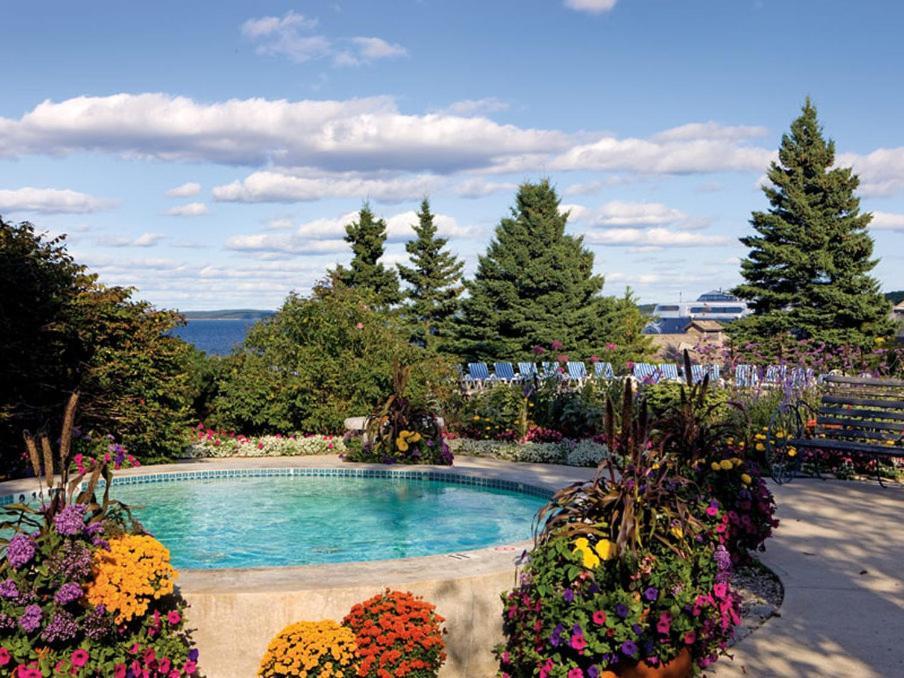 Holiday Inn Bar Harbor Regency Hotel By Ihg Exterior foto